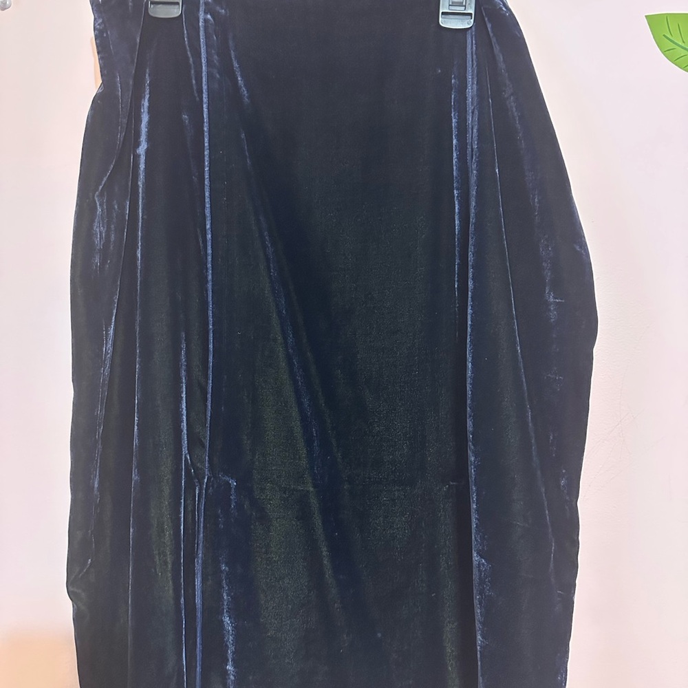 Jones New York Velvet Skirt in Midnight Blue